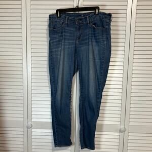 Levi Denizen Mid-Rise Med Wash Slim Denim Women Jeans 12M